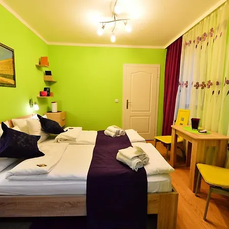 Guest Tal Centar Guest house 4*